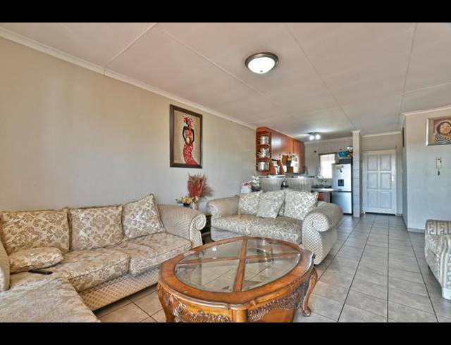 3 BEDROOM APARTMENT FOR SALE IN RANDHART